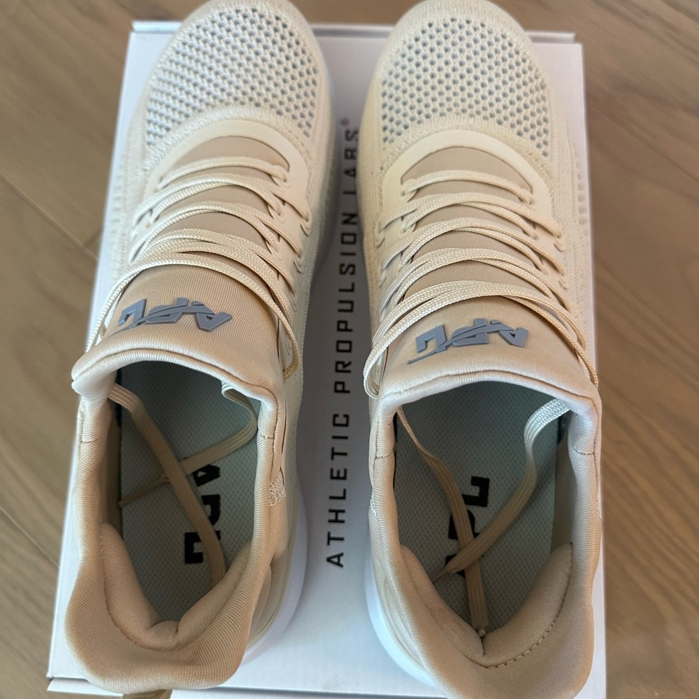APL Men’s Tracer Shoes Size 11